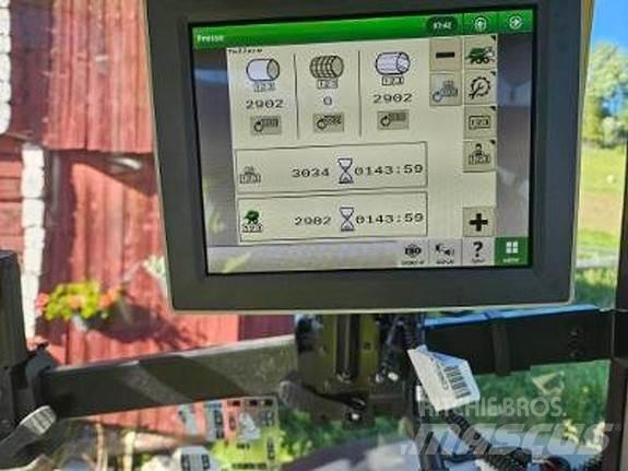 John Deere C441R Masina de balotat cilindric