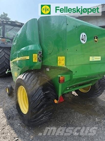 John Deere F440R Masina de balotat cilindric
