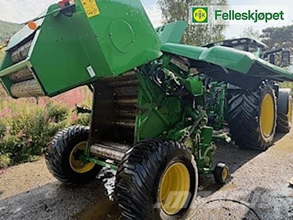 John Deere F440R Masina de balotat cilindric