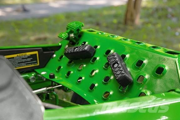 John Deere Z950R Utilaje întreţinere terenuri - Altele