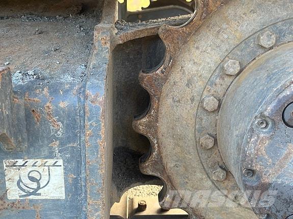 Kobelco SK75SR-7 Excavatoare pe șenile
