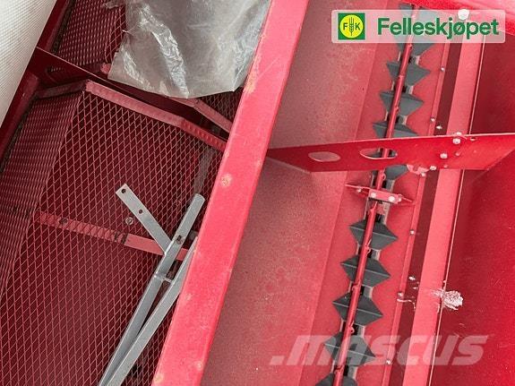 Kongskilde HT 3000 Împrastierea mineralelor