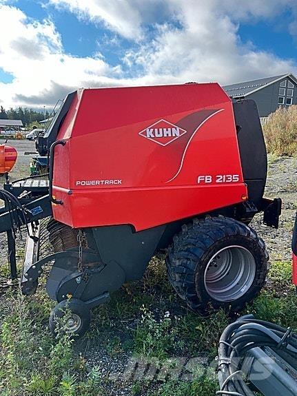 Kuhn 2135 Masina de balotat cilindric