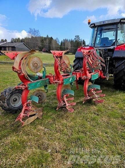 Kverneland 150S Pluguri reversibile