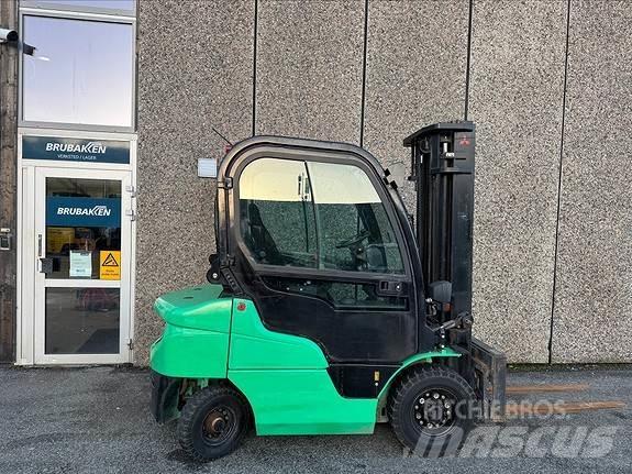 Mitsubishi FD25N Stivuitor diesel