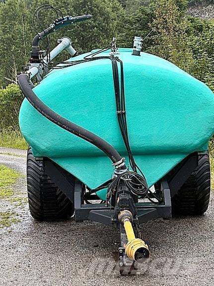 Moi X9 jet Împrastierea mineralelor