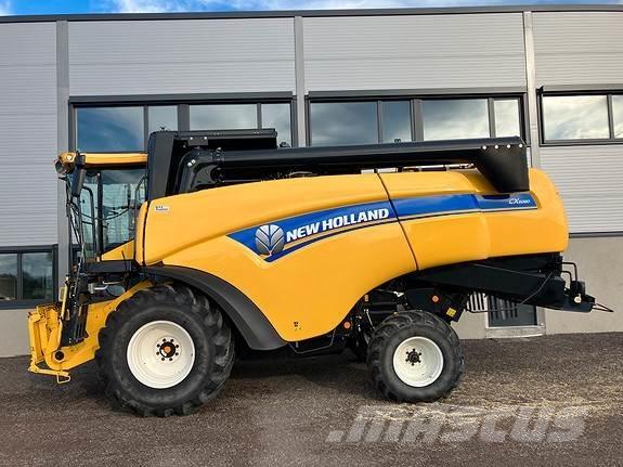 New Holland CX5080 Combine de secerat