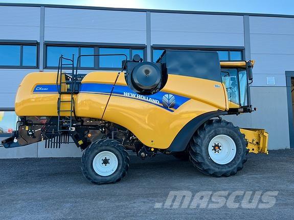 New Holland CX5080 Combine de secerat
