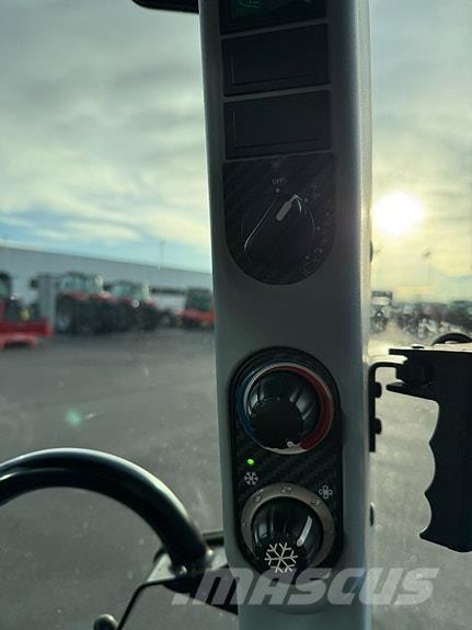 New Holland T4.75 Tractoare