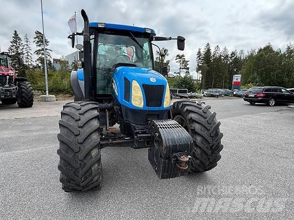 New Holland TS135A Tractoare