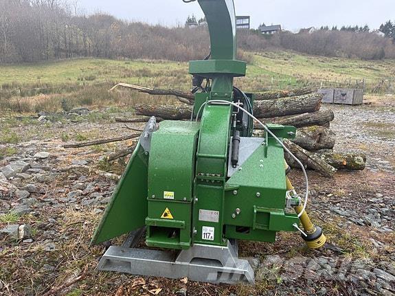 NHS 300 F2 Utilaje forestiere - Altele