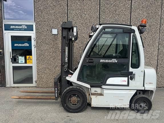Nissan FD25 45434 Stivuitor diesel