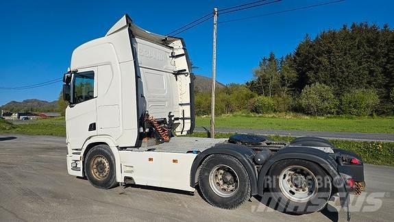 Scania R580A6x2NB Autotractoare