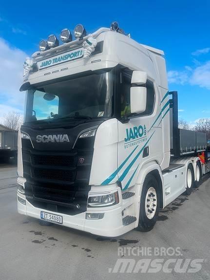 Scania R650 6X4 Autotractoare