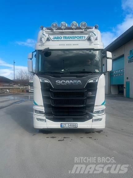 Scania R650 6X4 Autotractoare