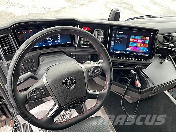 Scania R660A6X4NB Autotractoare
