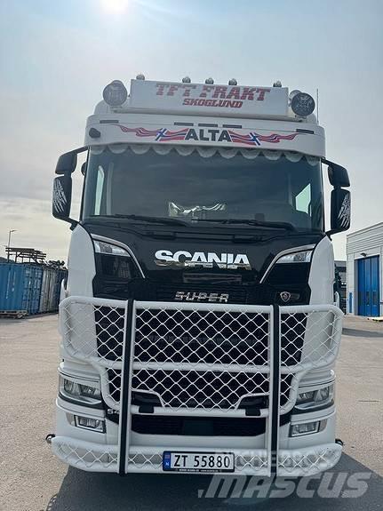 Scania S540 6X2 Autotractoare
