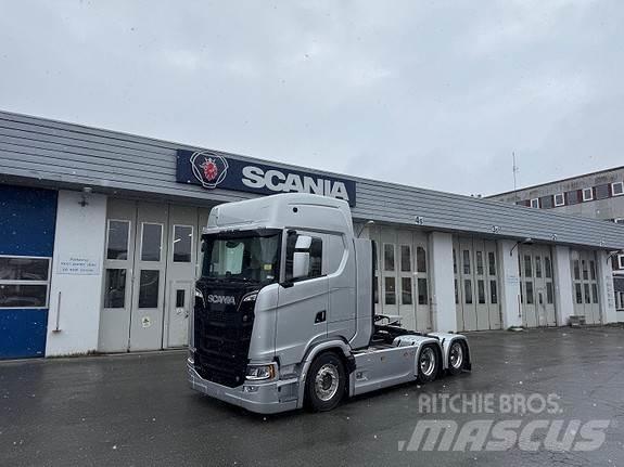 Scania S770 A6x4NB Autotractoare