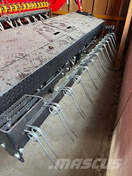 Simulta 3000ST Împrastierea mineralelor