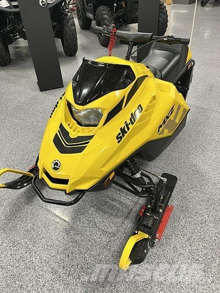 Ski-doo MXZ 120 Snowmobile