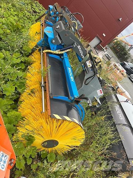 Snowek AH 330 Alte masini pentru drum si zapada