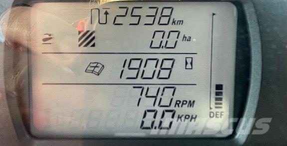 Valtra A114 Tractoare