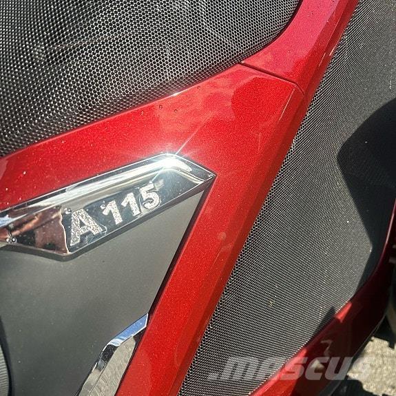 Valtra A115 Tractoare