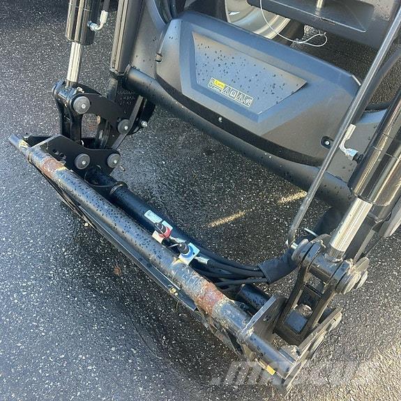 Valtra A115 Tractoare