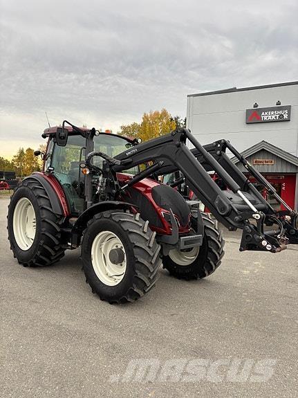 Valtra A134 Tractoare