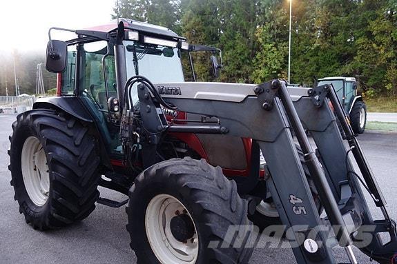 Valtra A85 Tractoare