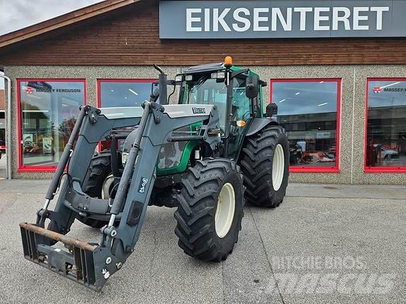 Valtra A92 Tractoare