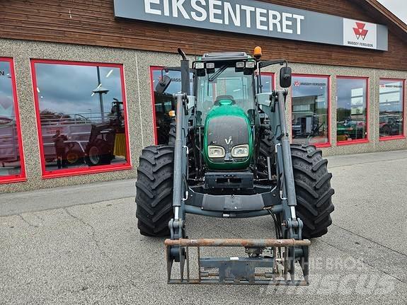 Valtra A92 Tractoare
