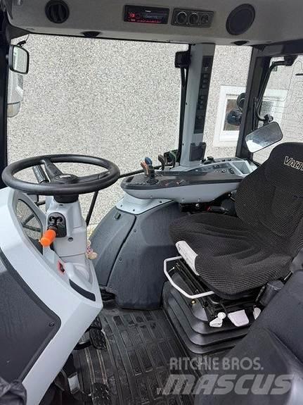 Valtra G 135 A Tractoare