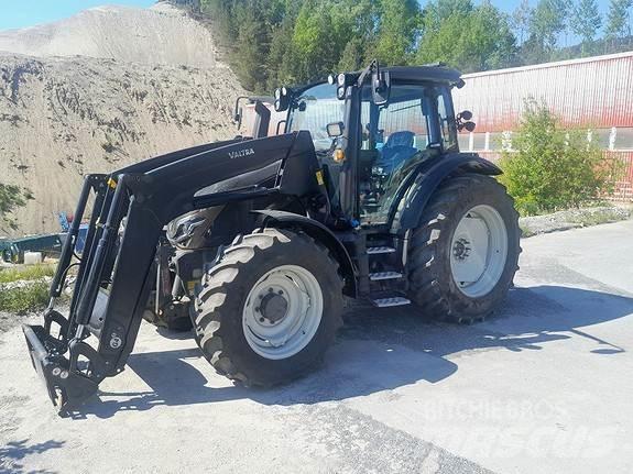 Valtra G105 Tractoare