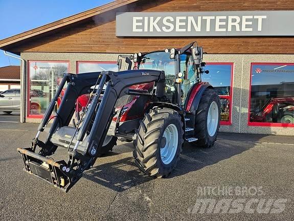 Valtra G135 Active Tractoare