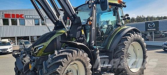 Valtra G135V Tractoare