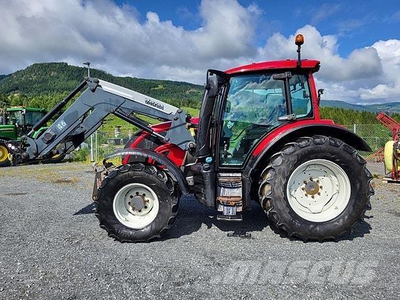 Valtra N 104 H5 Tractoare