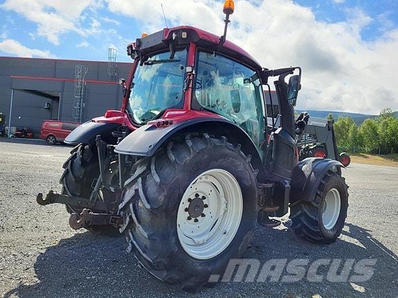 Valtra N 104 H5 Tractoare