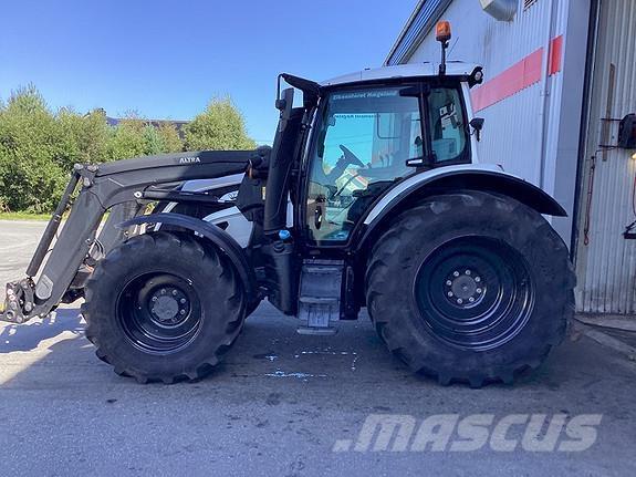Valtra N 114E Tractoare