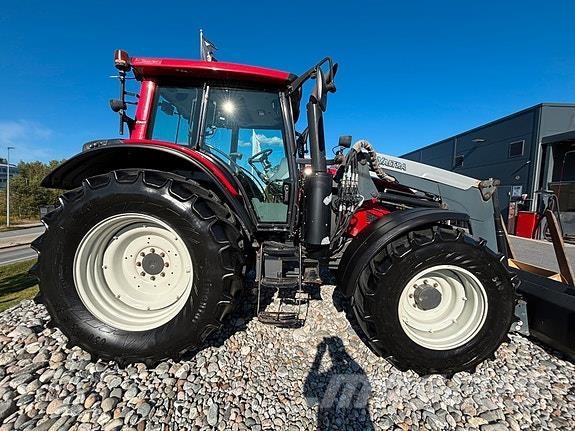 Valtra N123H Tractoare