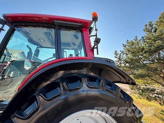 Valtra N123H Tractoare