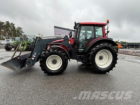 Valtra N123H Tractoare