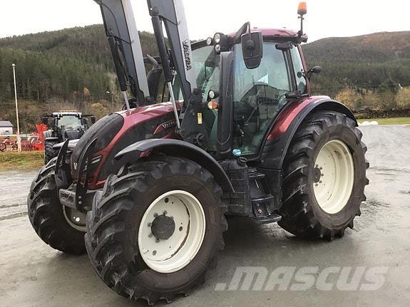 Valtra N154D Tractoare