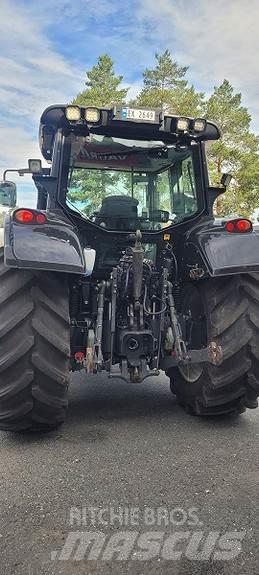 Valtra N163 Tractoare