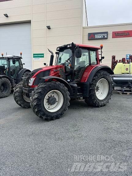 Valtra N163 Direct Tractoare