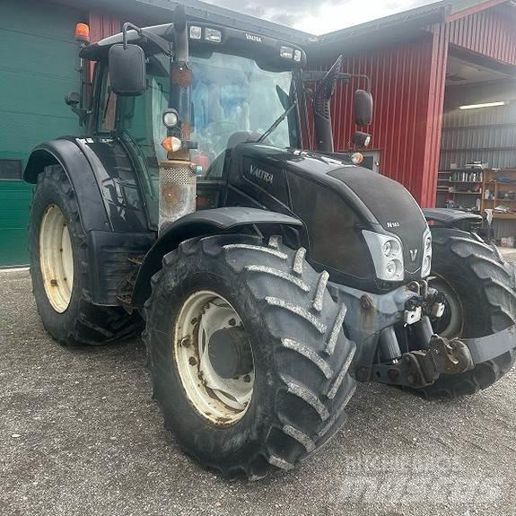 Valtra N163 Direct Tractoare