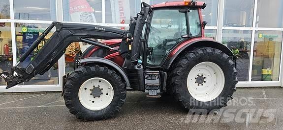 Valtra N174 Tractoare