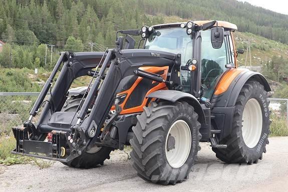 Valtra N174 D Tractoare