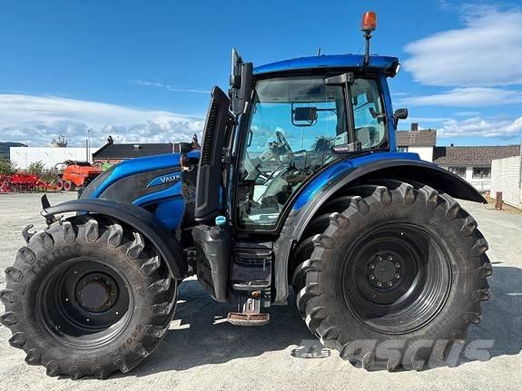 Valtra N174 Direct Tractoare