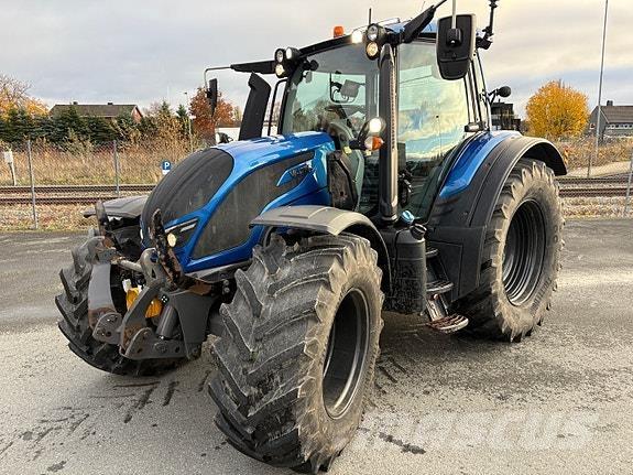 Valtra N174 Direct Tractoare